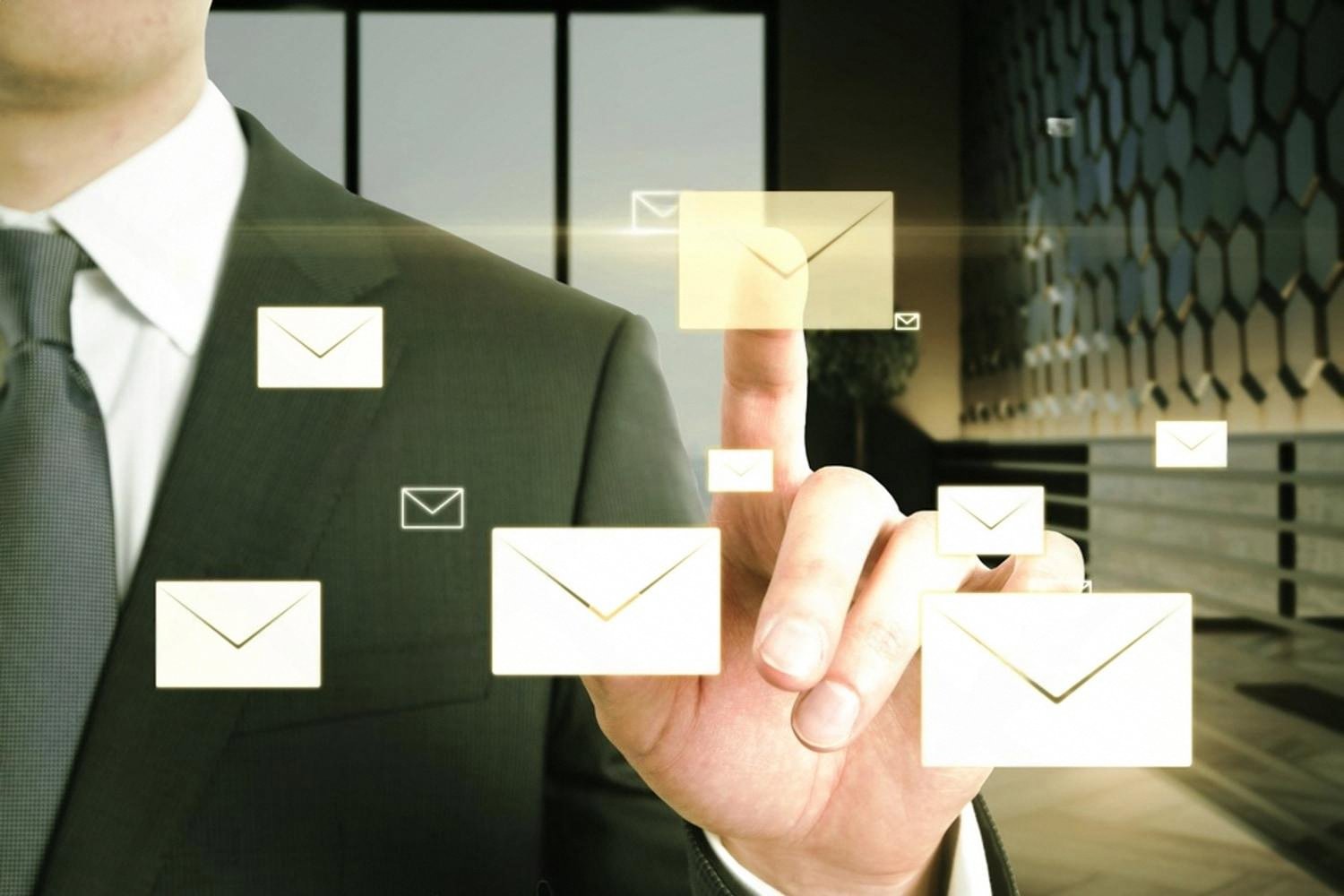 8 Reasons Business Email Builds Trust (and Why Gmail Is Costing You Customers in the UAE)